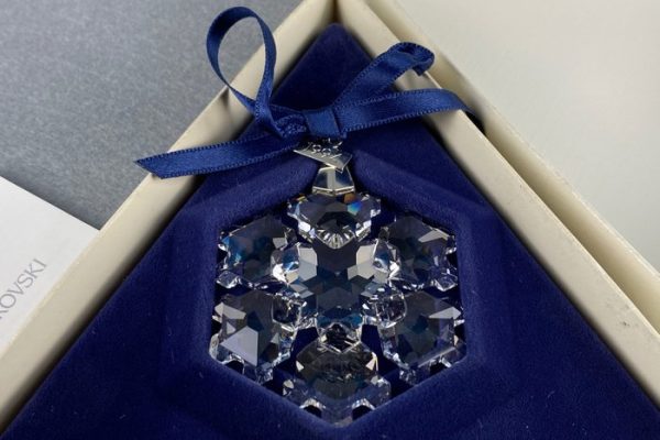 2002 swarovski christmas ornament